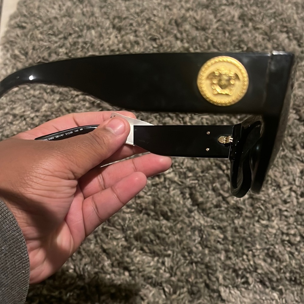 New with tag Versace glasses